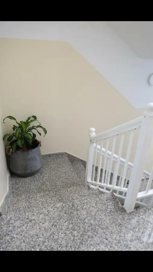 גראן טאראחל Apartamentos Esmeralda 0*, גראן טאראחל ספרד
