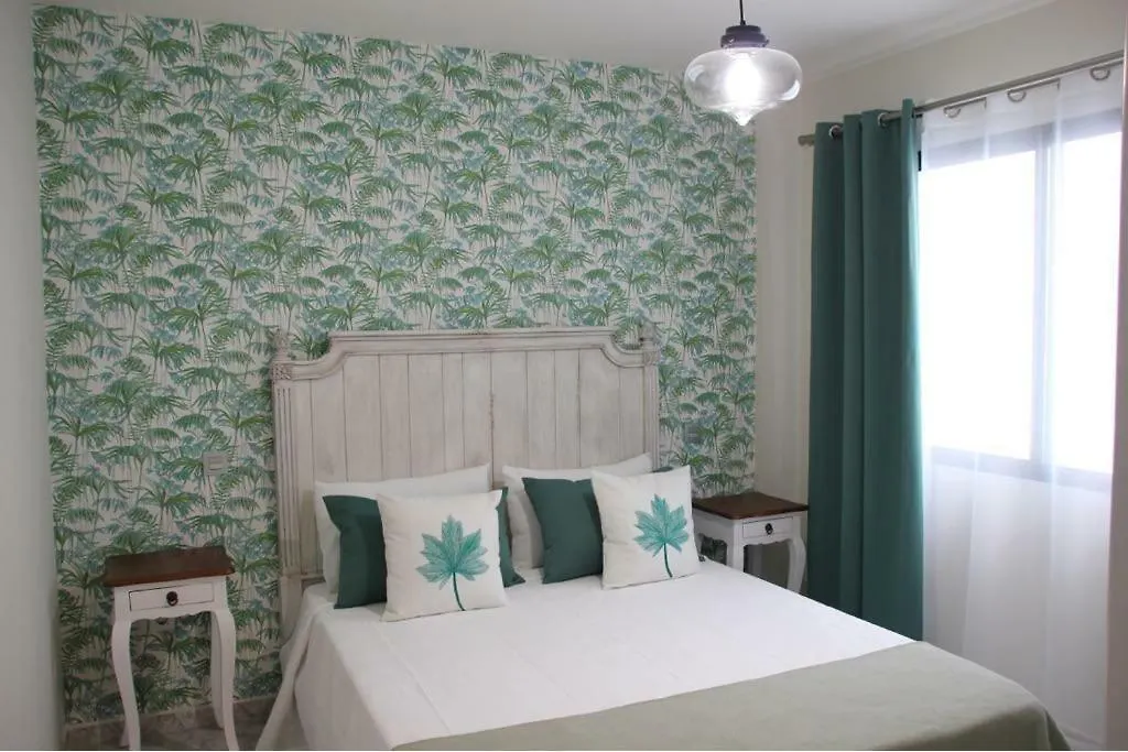 גראן טאראחל Apartamentos Esmeralda